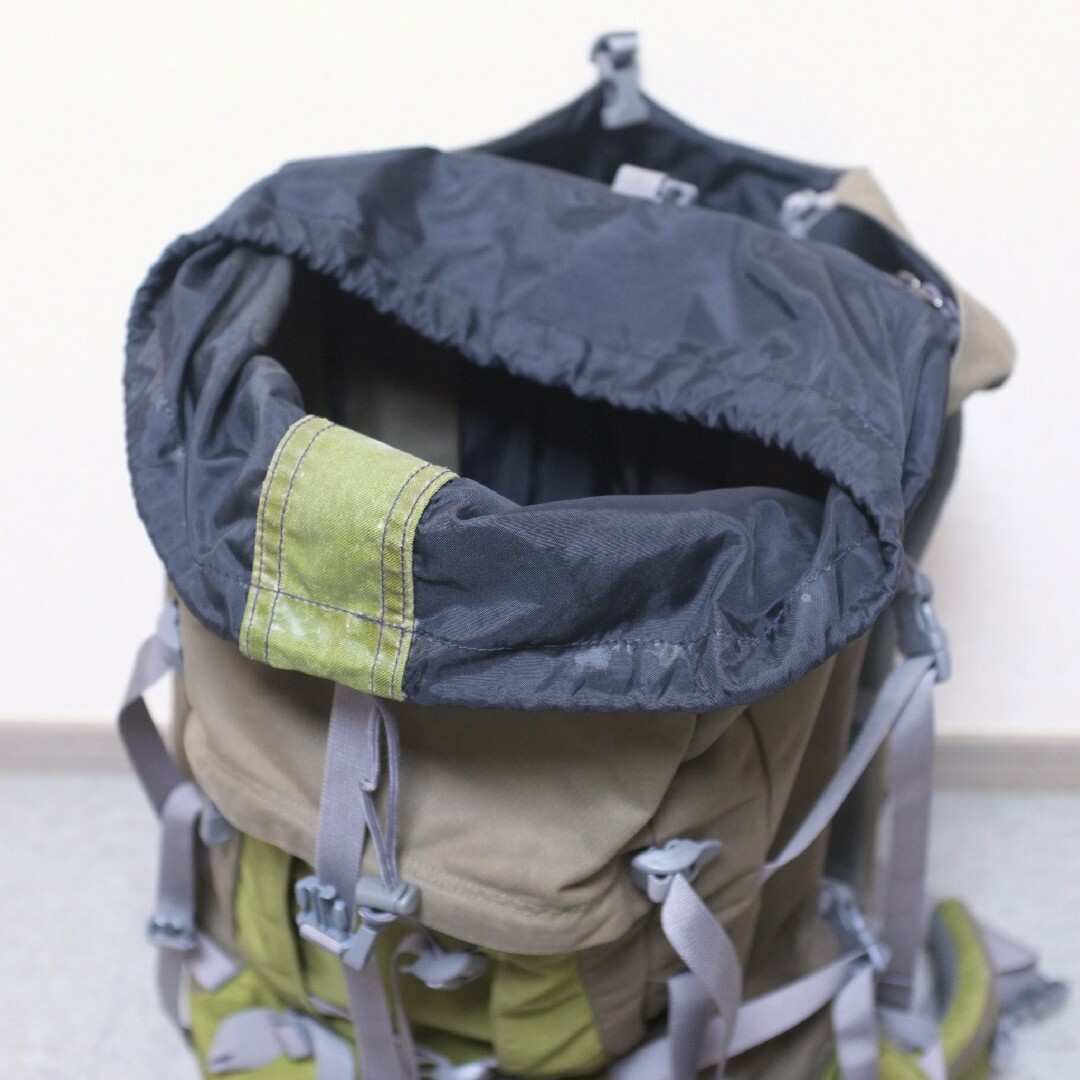 MACPAC EXPLORER 38L バックパックS3 スポーツ/アウトドアのアウトドア(登山用品)の商品写真