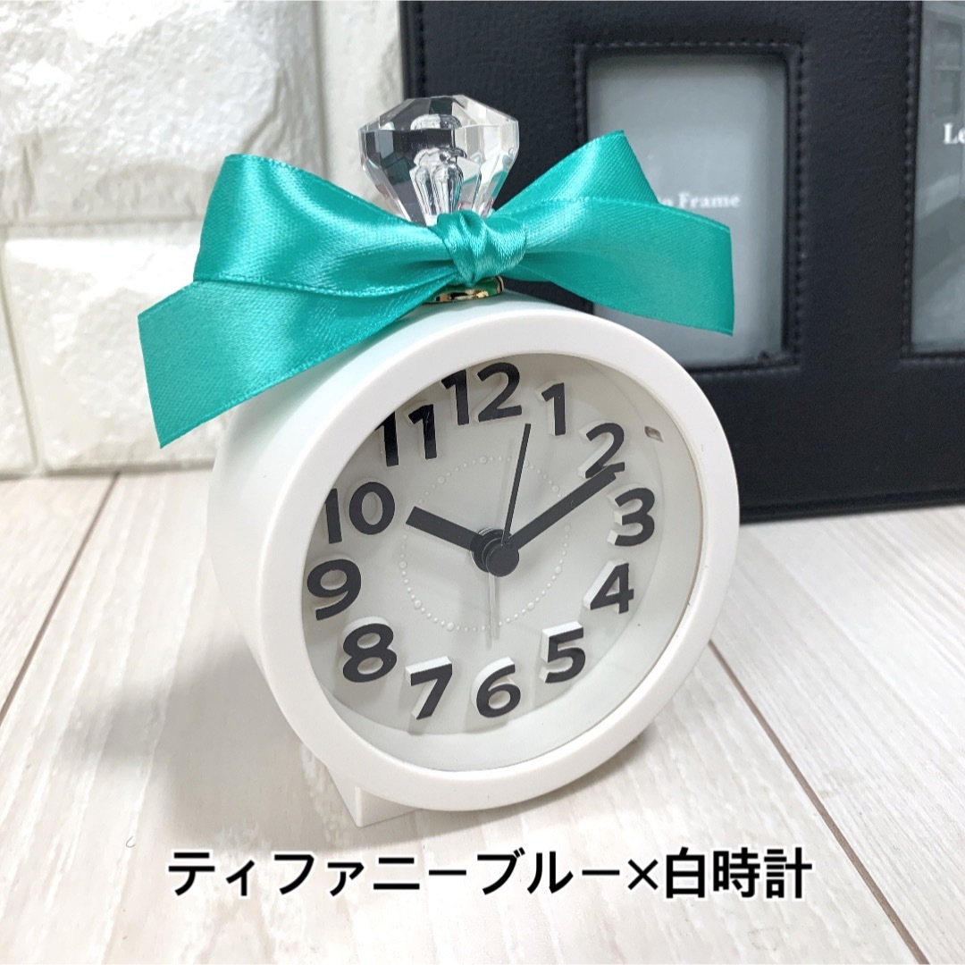 連続秒針 ライト付 目覚まし時計【ティファニーブルーリボン】白時計