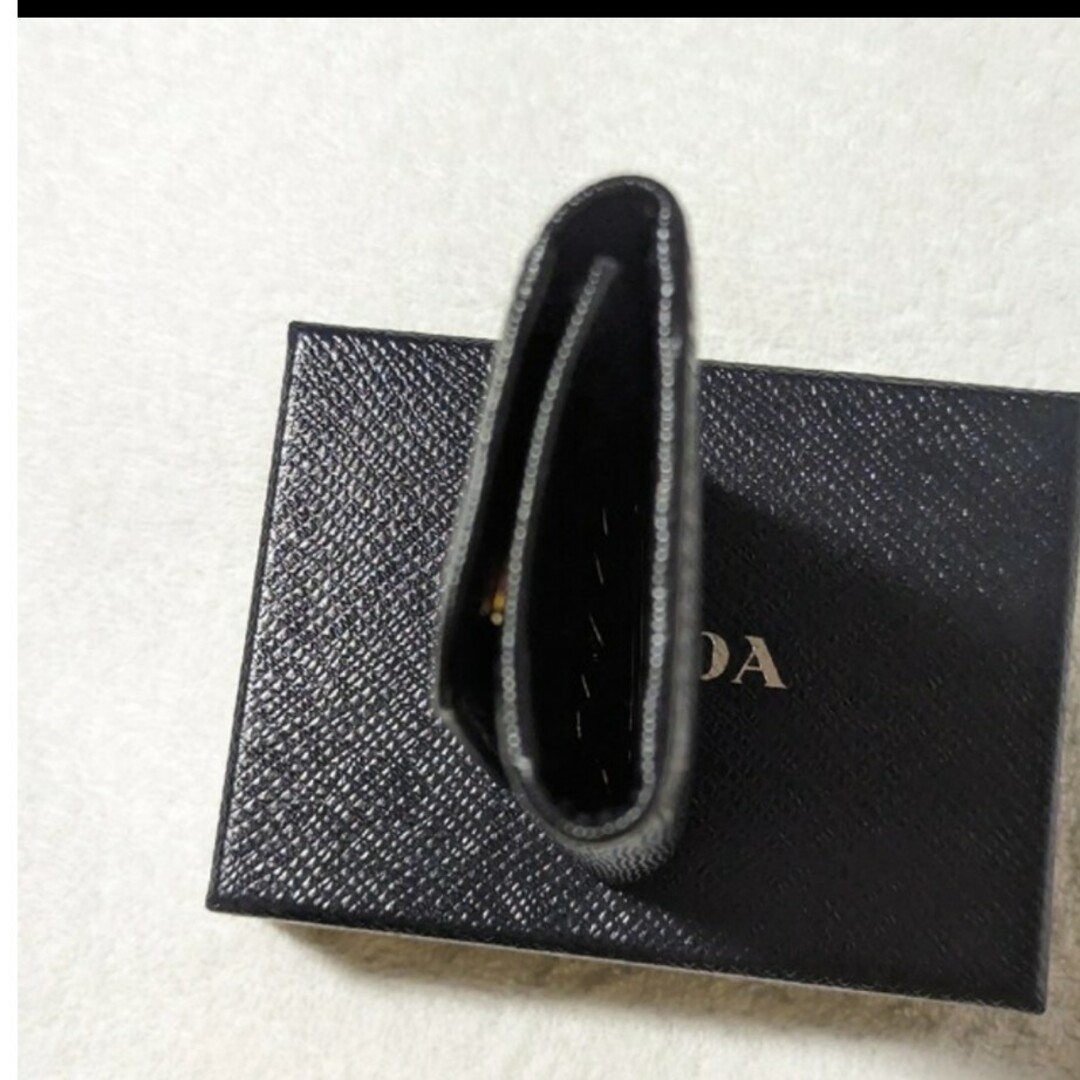 極美品！！PRADA プラダ キーケース　黒　新品・未使用　1PG222