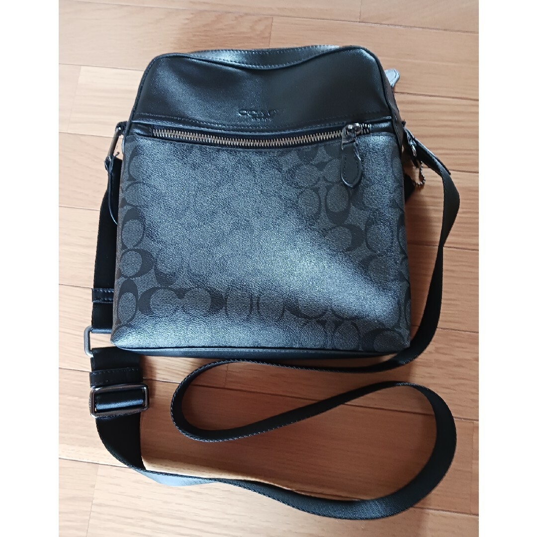 難有 COACH ショルダーバッグ