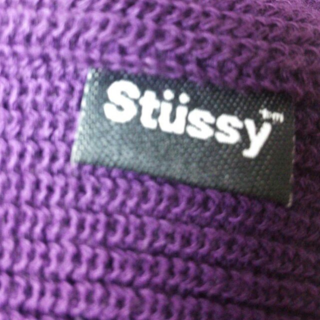 STUSSY(ステューシー)のニットキャップ♪新品タグつき♪送込♪ レディースの帽子(ニット帽/ビーニー)の商品写真