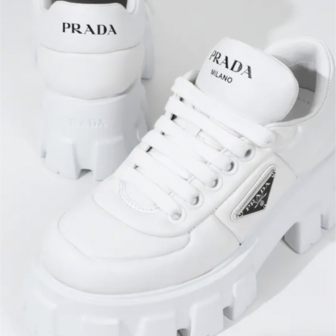 PRADA スニーカー