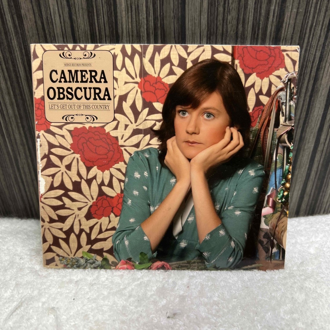 CAMERA OBSCURA LET'S GET OUT OF THIS  エンタメ/ホビーのCD(ポップス/ロック(洋楽))の商品写真