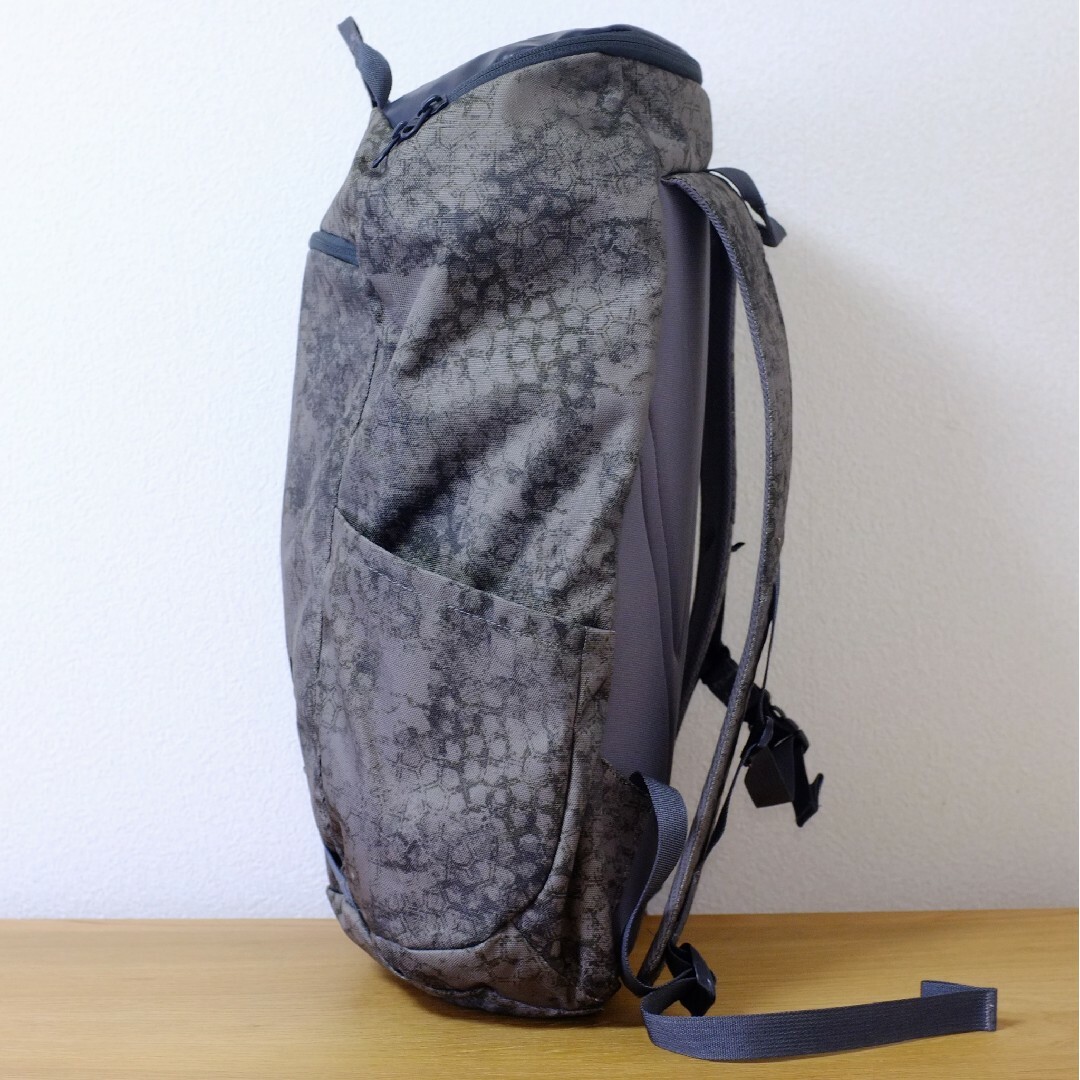 Mountain Hardwear 25L Backpack 1