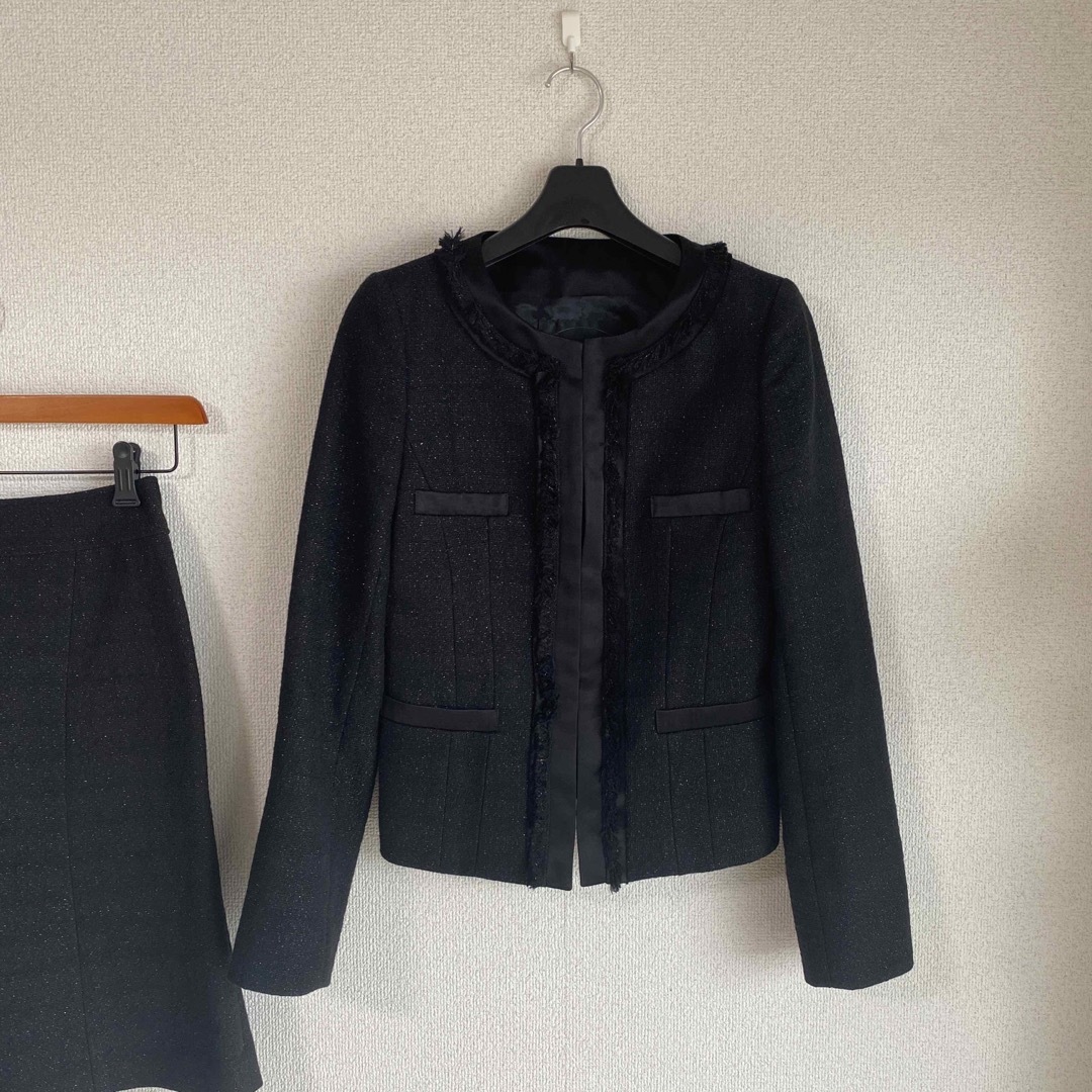 UNTITLED(アンタイトル)のアンタイトル ノーカラー セレモニー スーツ 1 W62 黒 ラメ DMW レディースのフォーマル/ドレス(スーツ)の商品写真