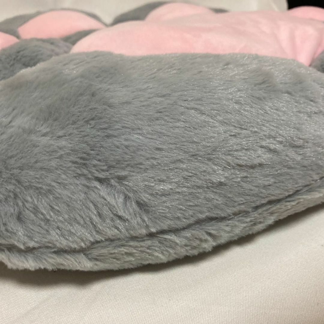 肉球 クッション 椅子シート 洗える 可愛い 足跡 型 座椅子 座布団 犬 猫 の通販 by kpp 肉球 クッション 椅子シート 洗える 可愛い 足跡 型 座椅子 座布団 犬 猫