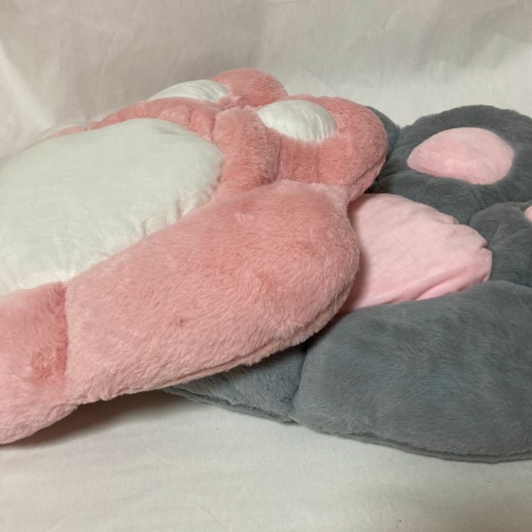 肉球 クッション 椅子シート 洗える 可愛い 足跡 型 座椅子 座布団 犬 猫 の通販 by kpp 肉球 クッション 椅子シート 洗える 可愛い 足跡 型 座椅子 座布団 犬 猫
