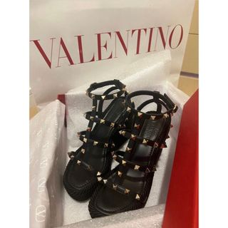 販売販促 ヴァレンティノVALENTINO Garavani サンダル38牛革後ろクロス