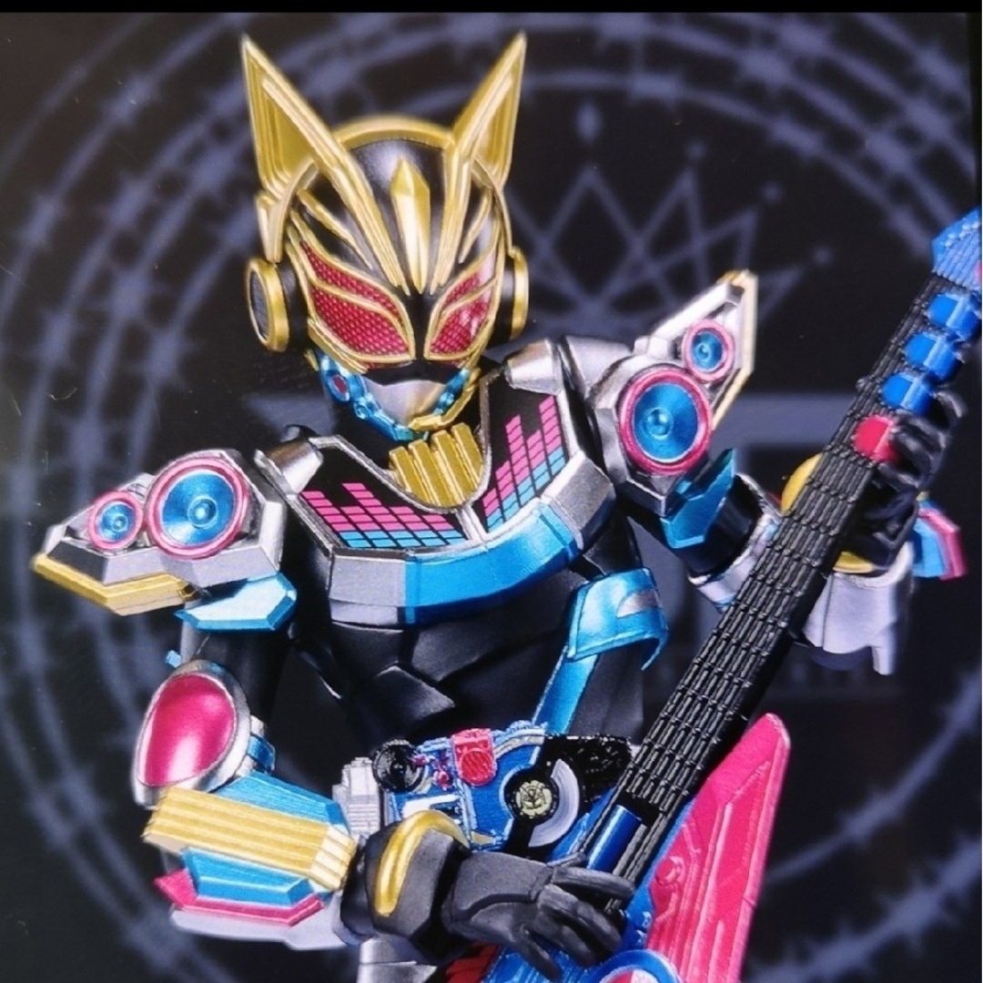 新品未開封　S.H.Figuarts 仮面ライダーナーゴ ビートフォーム