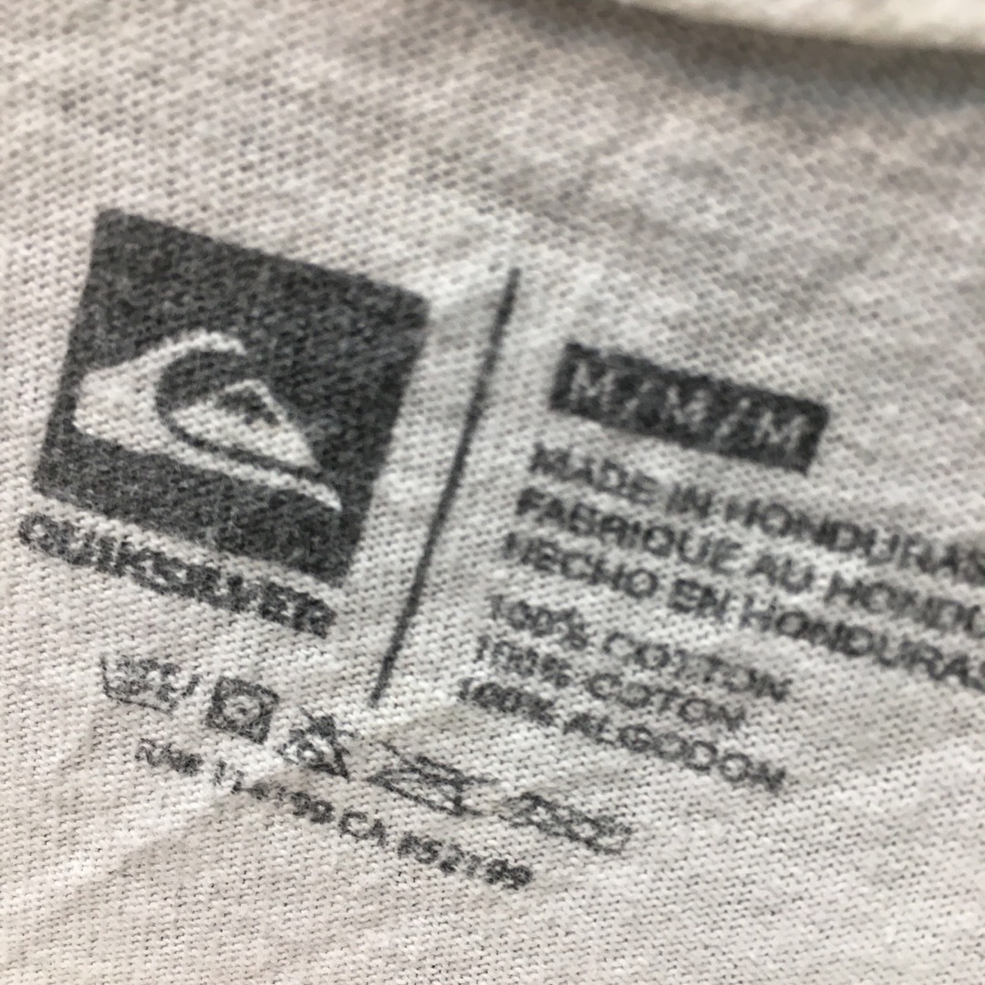 QUIKSILVER(クイックシルバー)の【希少】クイックシルバー QUIK SILVER Tシャツ M 白 カットソー メンズのトップス(Tシャツ/カットソー(半袖/袖なし))の商品写真