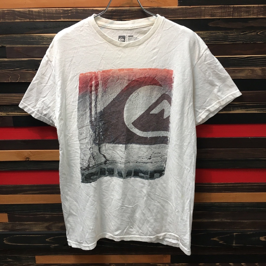 QUIKSILVER(クイックシルバー)の【希少】クイックシルバー QUIK SILVER Tシャツ M 白 カットソー メンズのトップス(Tシャツ/カットソー(半袖/袖なし))の商品写真