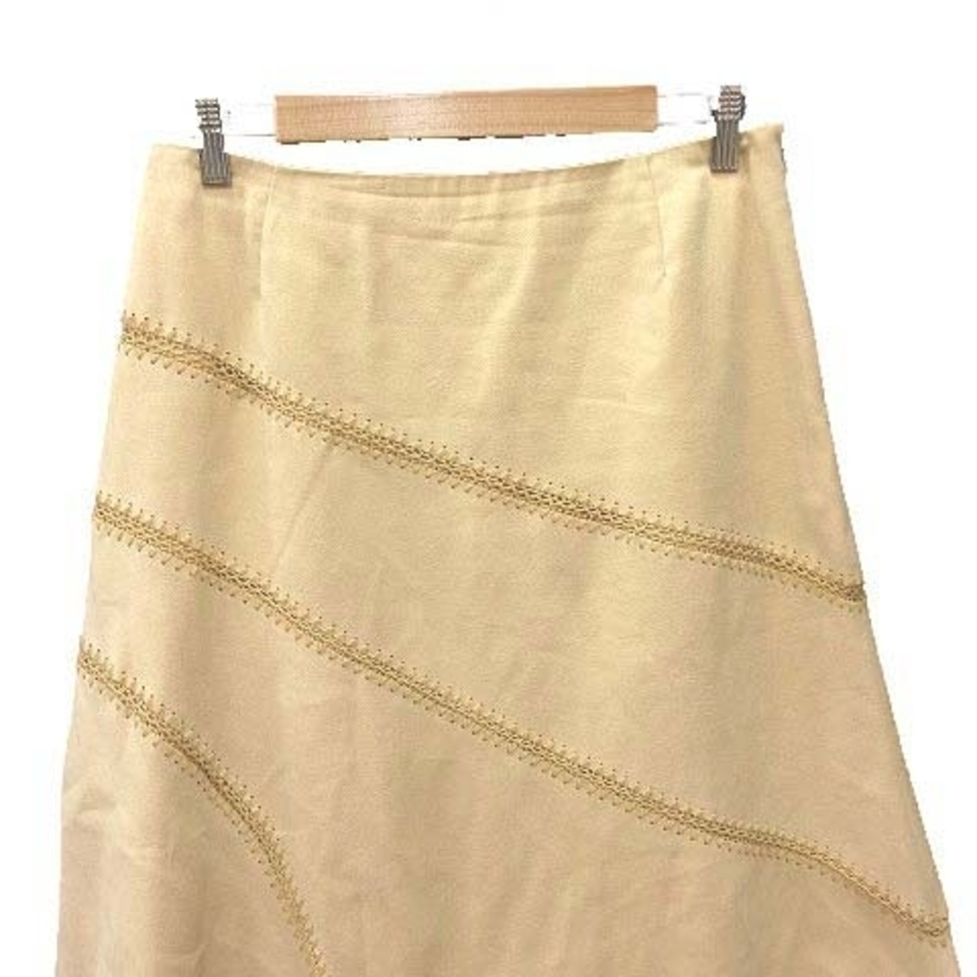 Peyton Place(ペイトンプレイス)のペイトンプレイス イレギュラーヘムスカート 台形 ひざ丈 刺繍 13 黃 レディースのスカート(ひざ丈スカート)の商品写真