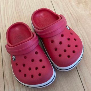 クロックス(crocs)のクロックス6C7 赤　14〜15 キッズ(サンダル)