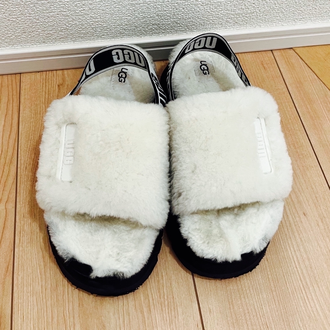 UGG もこもこサンダル