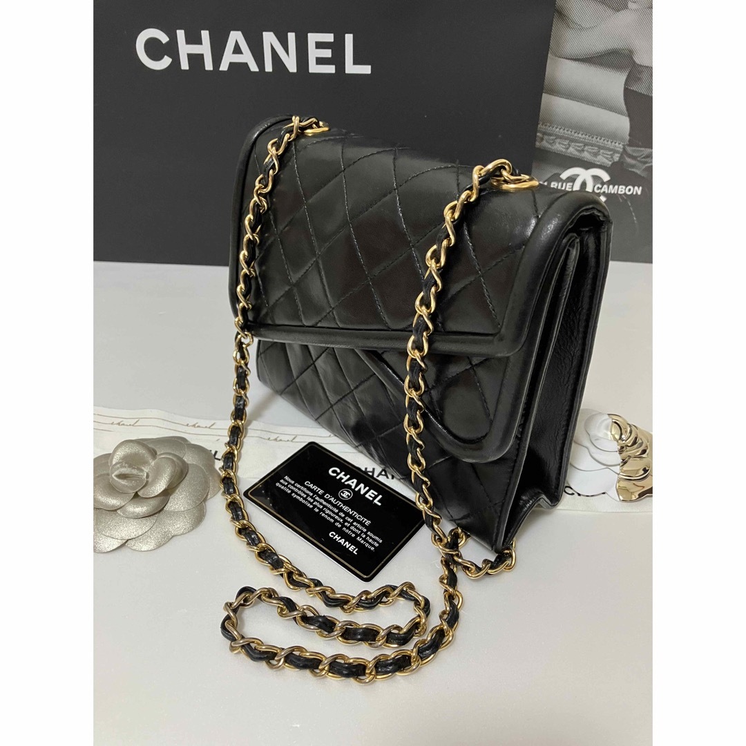 CHANEL(シャネル)の専用♡超美品★シャネル マトラッセ ダブルフラップチェーンショルダーバッグ正規品 レディースのバッグ(ショルダーバッグ)の商品写真