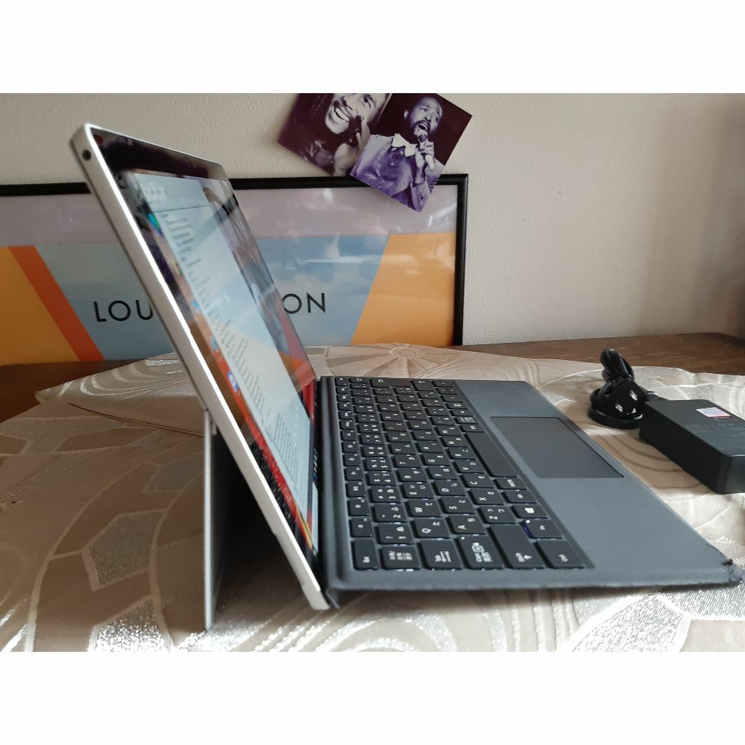 Surface Pro6 第8世代 i5 8G 256G Microsoft 8