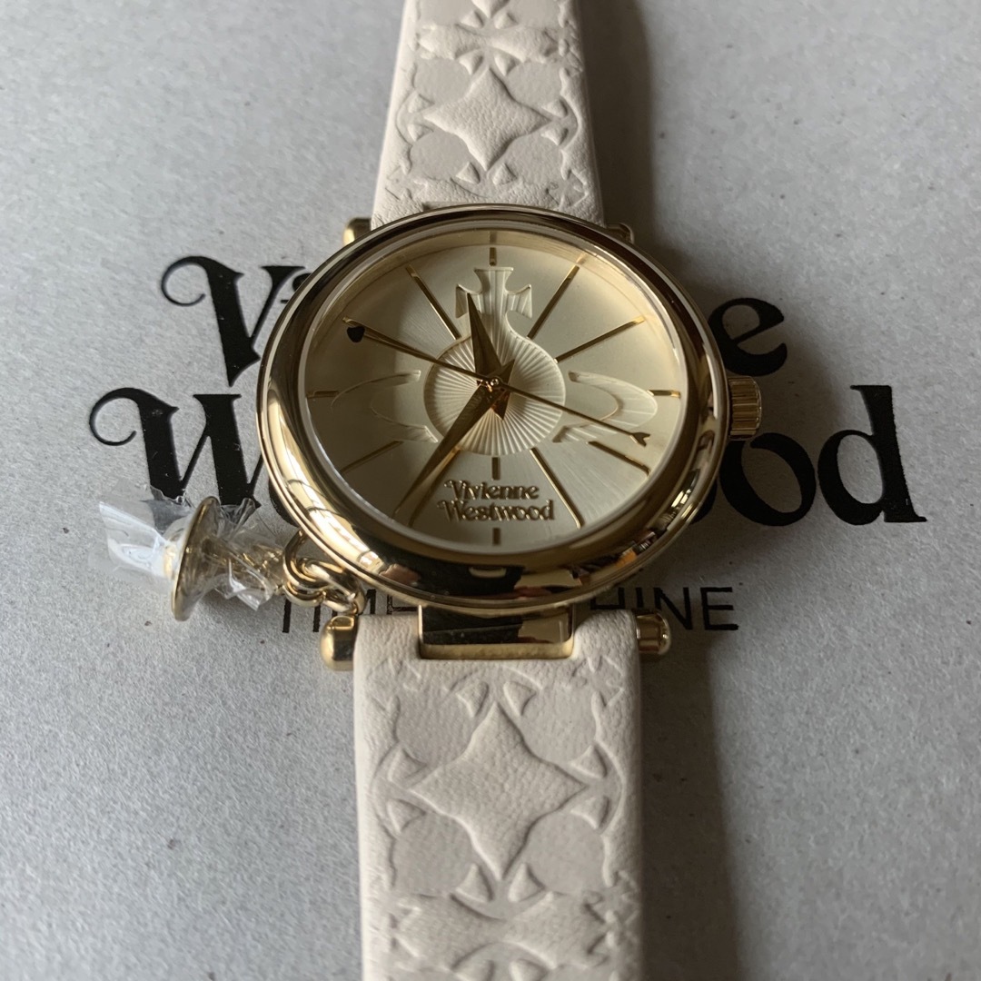 新品✨ヴィヴィアン ウエストウッド 腕時計 レディース VV006WHWH-