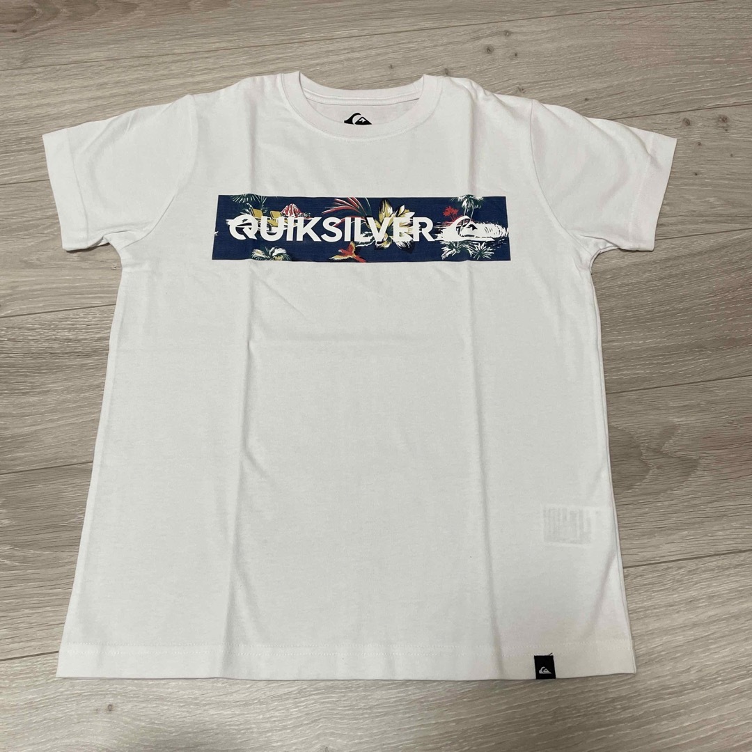 QUIKSILVER(クイックシルバー)のクイックシルバー　ロゴプリント　半袖Tシャツ キッズ/ベビー/マタニティのキッズ服男の子用(90cm~)(Tシャツ/カットソー)の商品写真