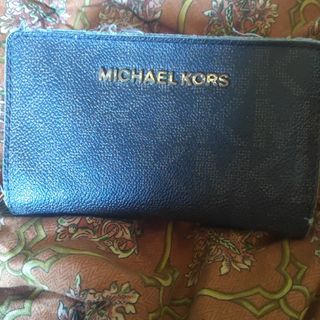 マイケルコース(Michael Kors)のMICHAEL KORS　折りたたみ財布(折り財布)