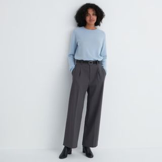 ユニクロ(UNIQLO)のユニクロ タックワイドパンツ（ワンタック・丈標準69～71cm）(カジュアルパンツ)