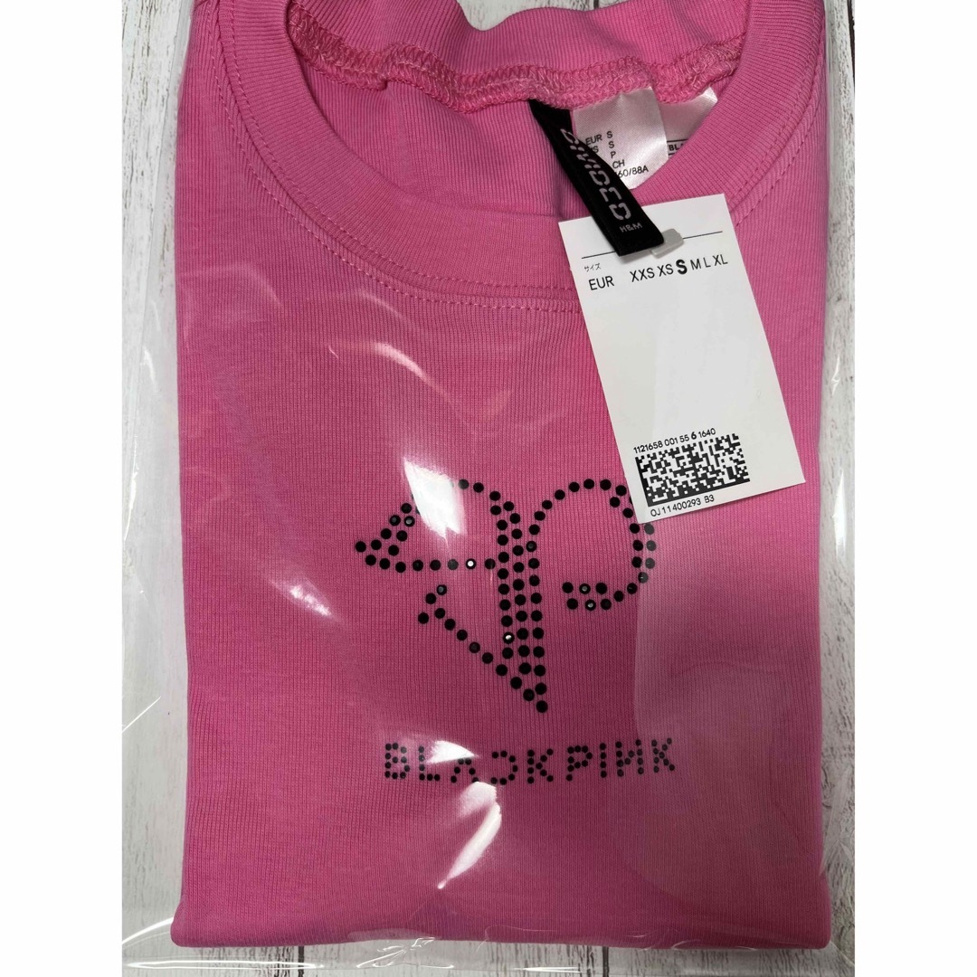 H&M(エイチアンドエム)の【H&M】 BLACKPINK  Tシャツ レディースのトップス(Tシャツ(半袖/袖なし))の商品写真