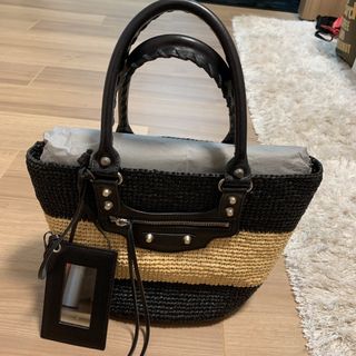 BALENCIAGA BAG - バレンシアガ カゴバック XSの通販 by megu's shop ...