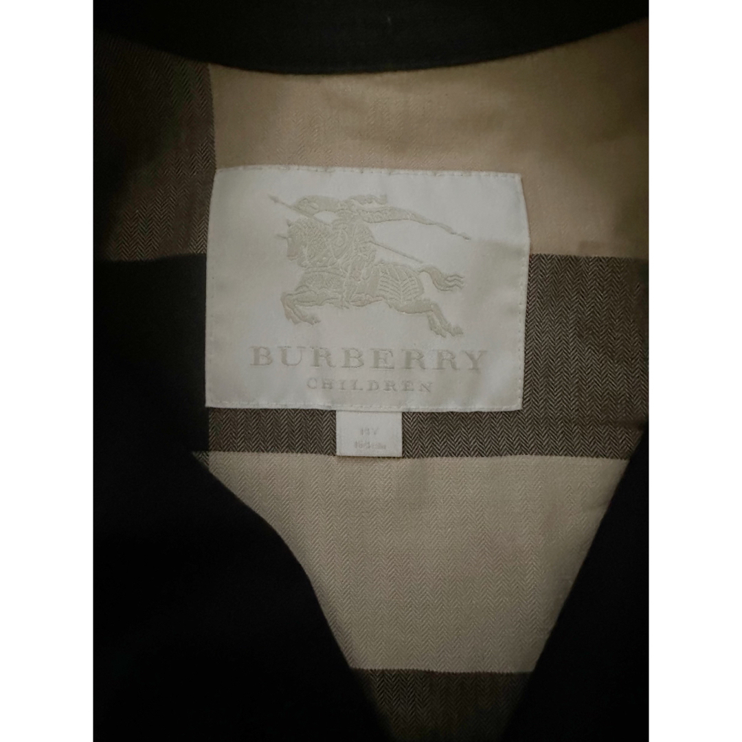 BURBERRY(バーバリー)のBURBERRY バーバリー トレンチコート 14y 164 キッズ/ベビー/マタニティのキッズ服男の子用(90cm~)(コート)の商品写真