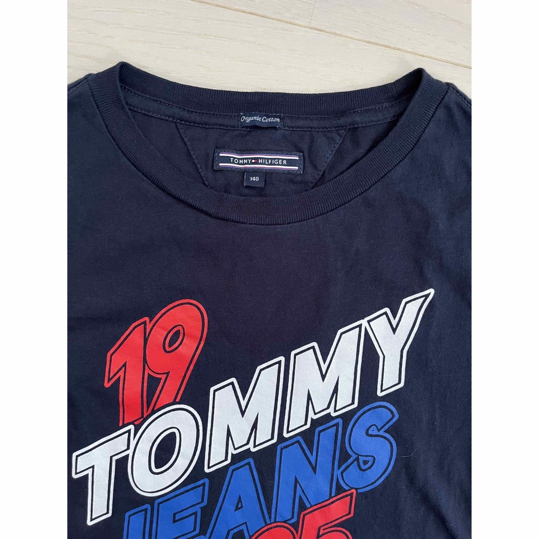 TOMMY HILFIGER(トミーヒルフィガー)のTOMMY HILFIGER長袖Tシャツ　長袖Tシャツ140  キッズ/ベビー/マタニティのキッズ服男の子用(90cm~)(Tシャツ/カットソー)の商品写真