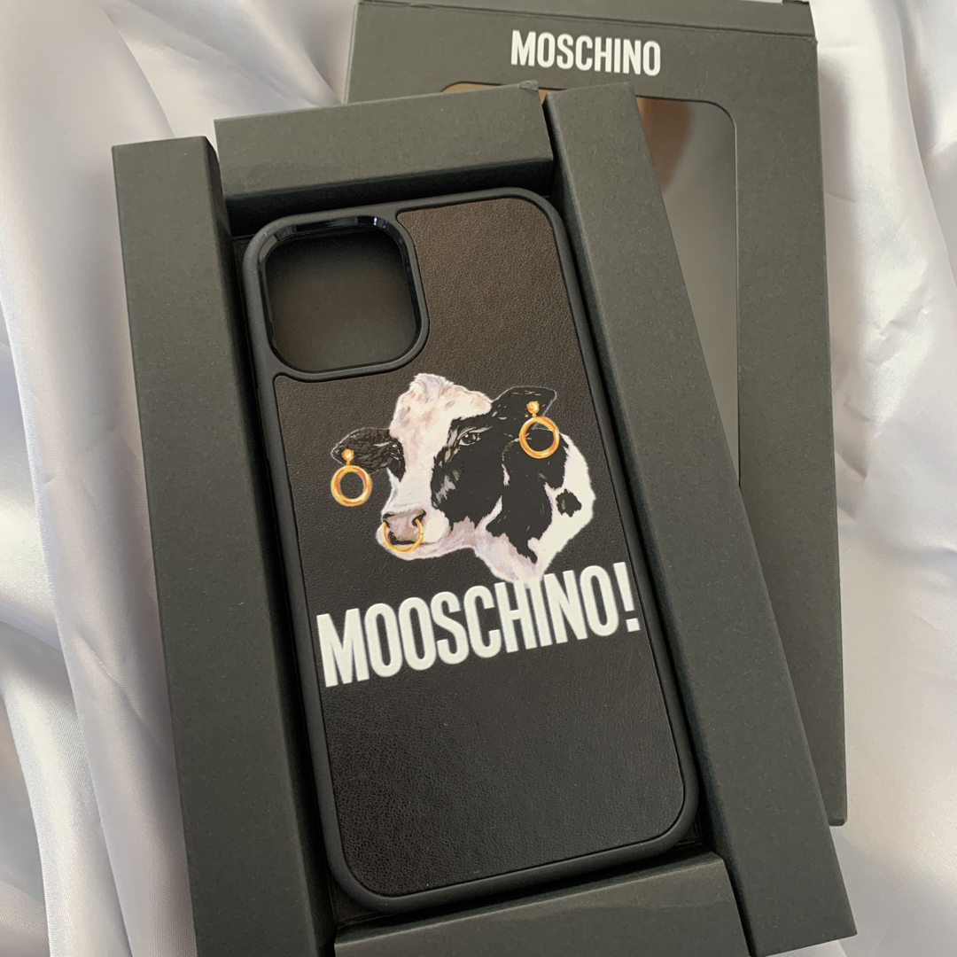 iPhoneケース【新品】MOSCHINO Cow iphone12 / 12pro ケース