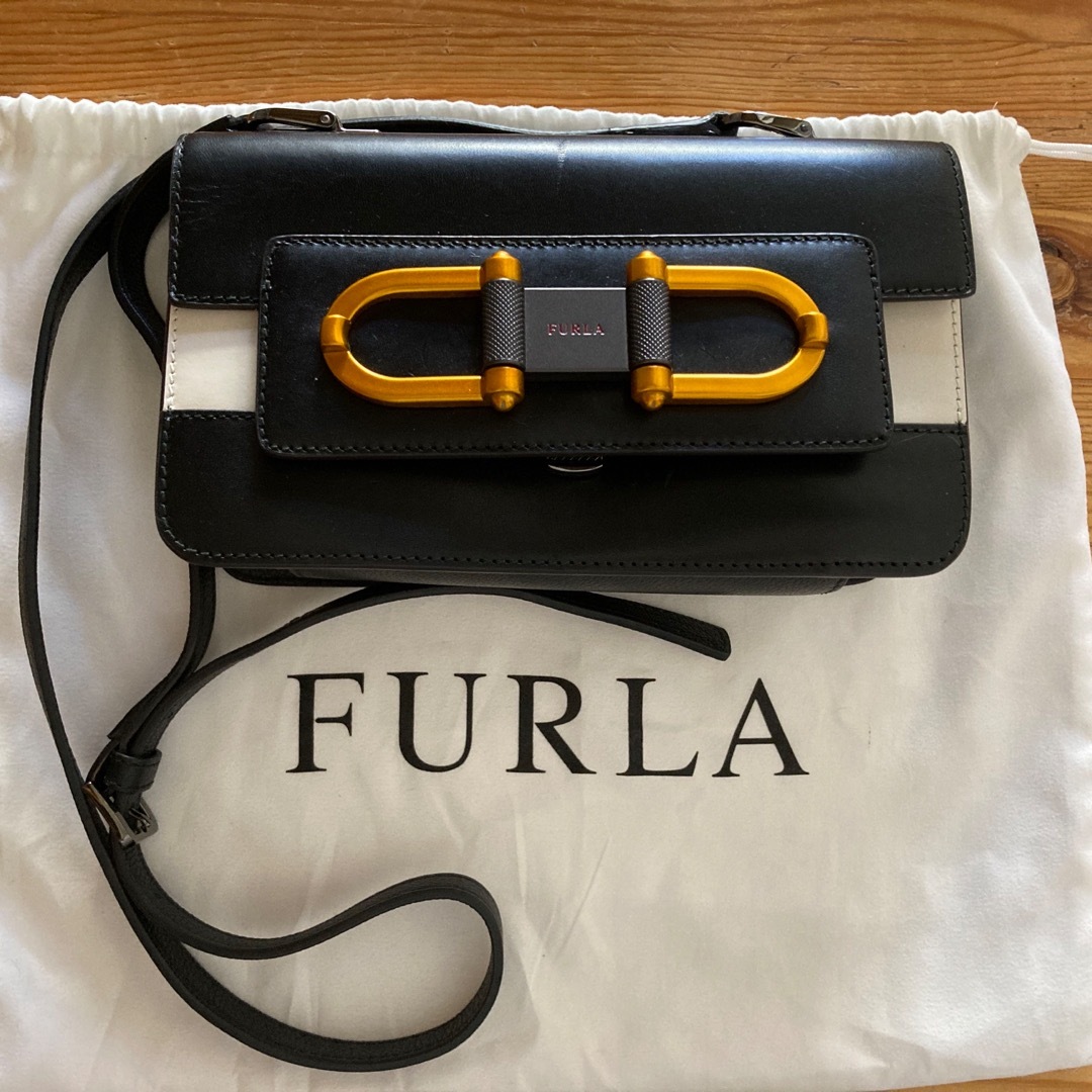 FURLAフルラ ショルダーバッグ 未使用 アウトレット購入商品フルラ