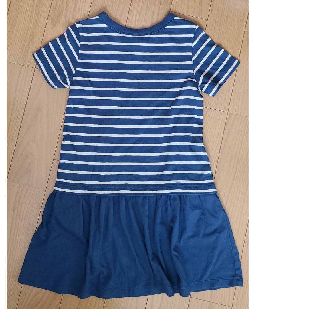 UNIQLO(ユニクロ)のユニクロ　ボーダーワンピース　130cm キッズ/ベビー/マタニティのキッズ服女の子用(90cm~)(ワンピース)の商品写真