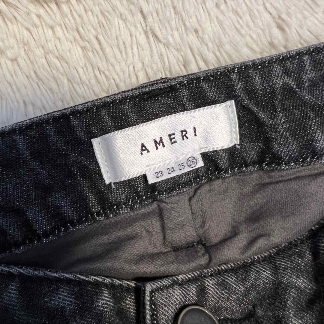 Ameri VINTAGE(アメリヴィンテージ)のAMERI VINTAGEアメリヴィンテージ　異素材デニムコンビパンツ26L黒白 レディースのパンツ(カジュアルパンツ)の商品写真