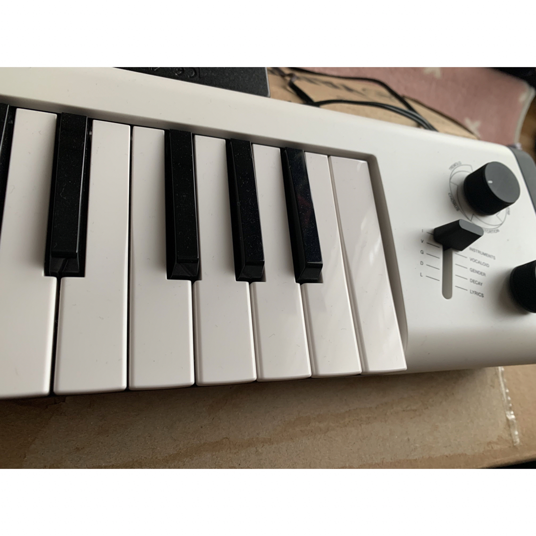 ヤマハ(ヤマハ)のYAMAHA ボーカロイドキーボード　中古 楽器の鍵盤楽器(キーボード/シンセサイザー)の商品写真