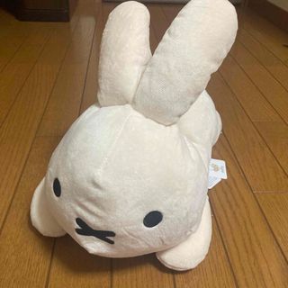 ミッフィー(miffy)の新品ミッフィー　ティッシュカバー1個ベージュ(キャラクターグッズ)