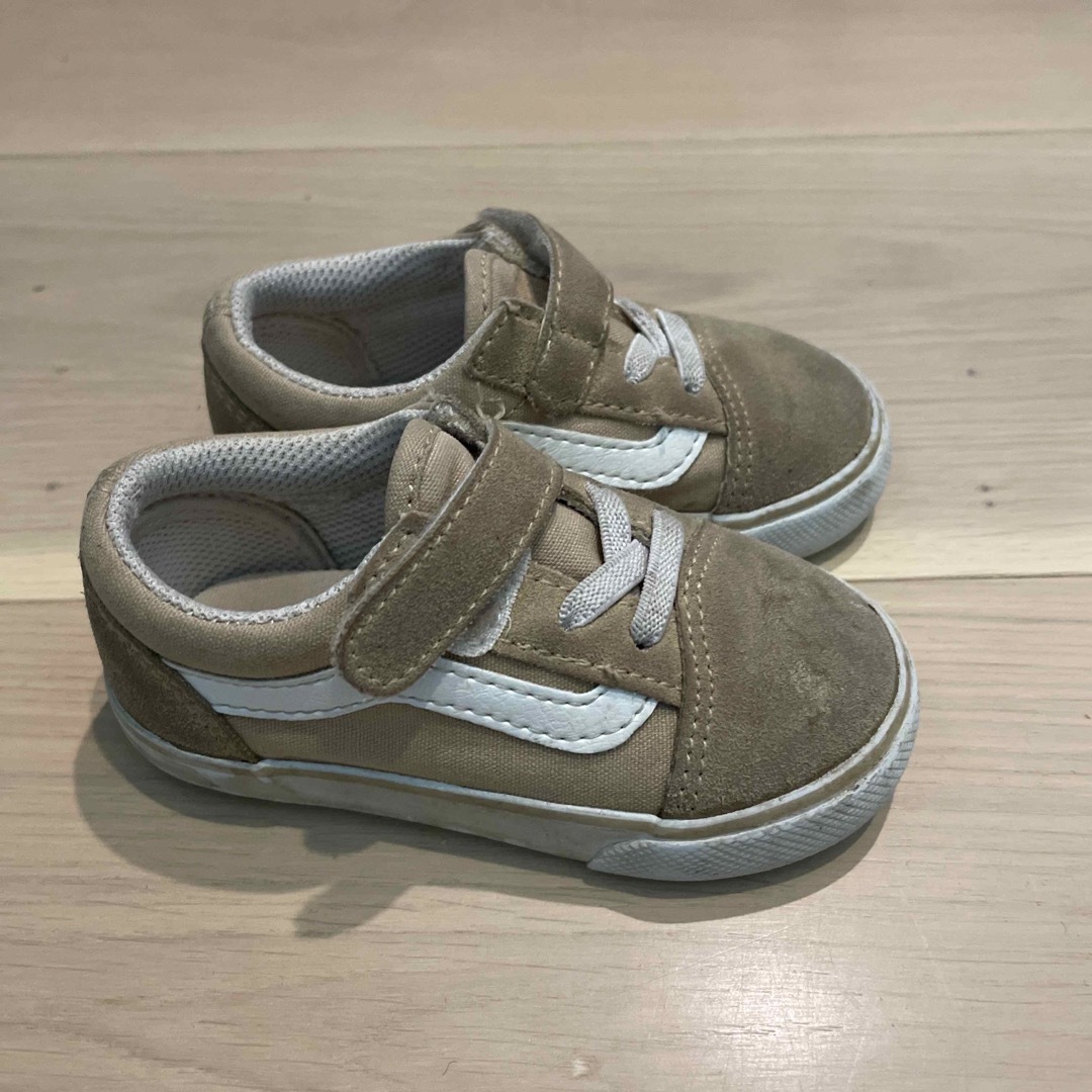 VANS(ヴァンズ)のkids vans oldschool ベージュ キッズ/ベビー/マタニティのキッズ靴/シューズ(15cm~)(スニーカー)の商品写真