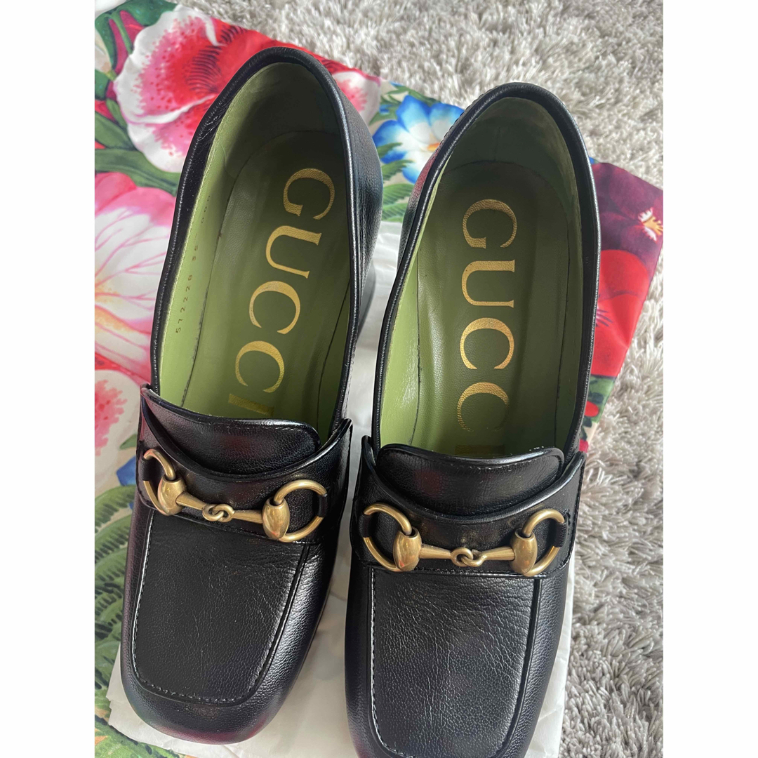 Gucci(グッチ)のグッチ　ホースビットローファー レディースの靴/シューズ(ローファー/革靴)の商品写真