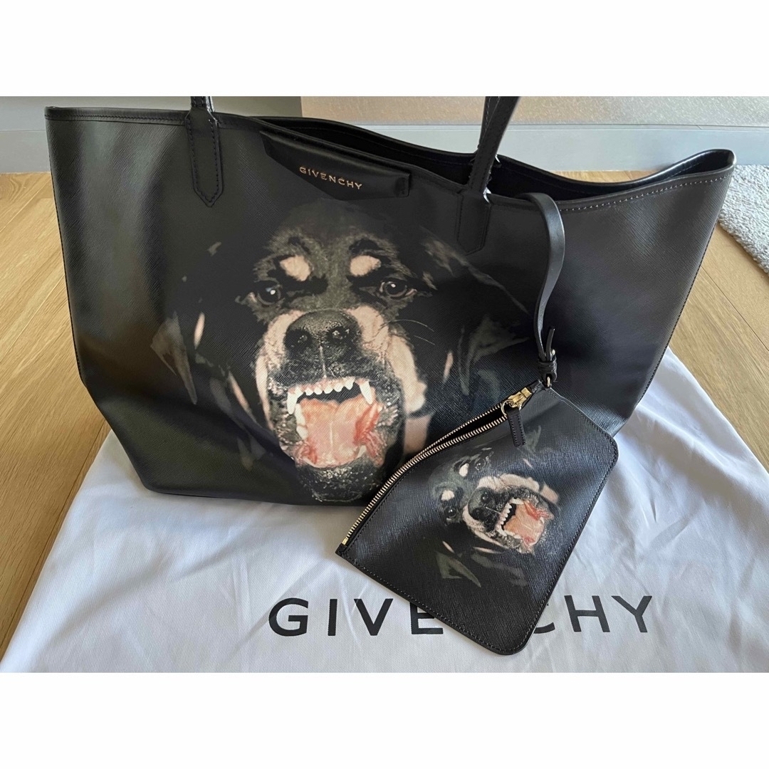 GIVENCHY トートバッグ