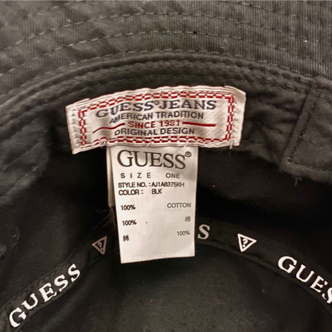 GUESS(ゲス)のGuess バケットハット レディースの帽子(ハット)の商品写真