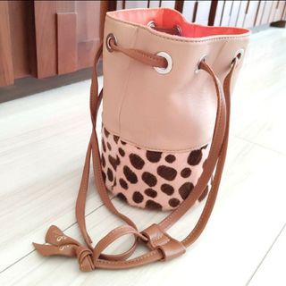 アパルトモンドゥーズィエムクラス(L'Appartement DEUXIEME CLASSE)の最終値下げ！超美品ryoko lino pink×brown Dalmatian(ショルダーバッグ)