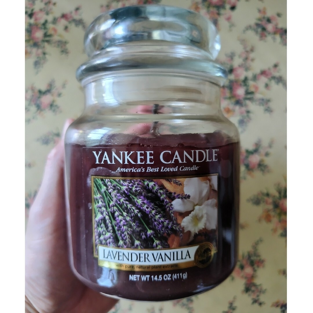 YANKee CANDLe(ヤンキーキャンドル)のYANKEE CANDLE　ラベンダーバニラ ハンドメイドのインテリア/家具(アロマ/キャンドル)の商品写真