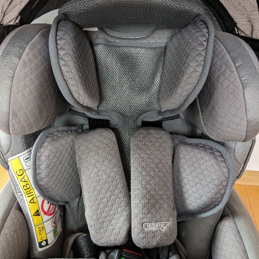 Aprica(アップリカ)のアップリカフラディア グロウ ISOFIX 360°セーフティー プレミアム キッズ/ベビー/マタニティの外出/移動用品(自動車用チャイルドシート本体)の商品写真