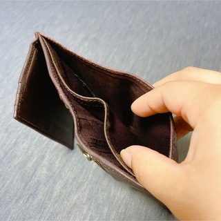 marimekko - marimekkoマリメッコ 二つ折りウニッコ型押しレザー財布 ...