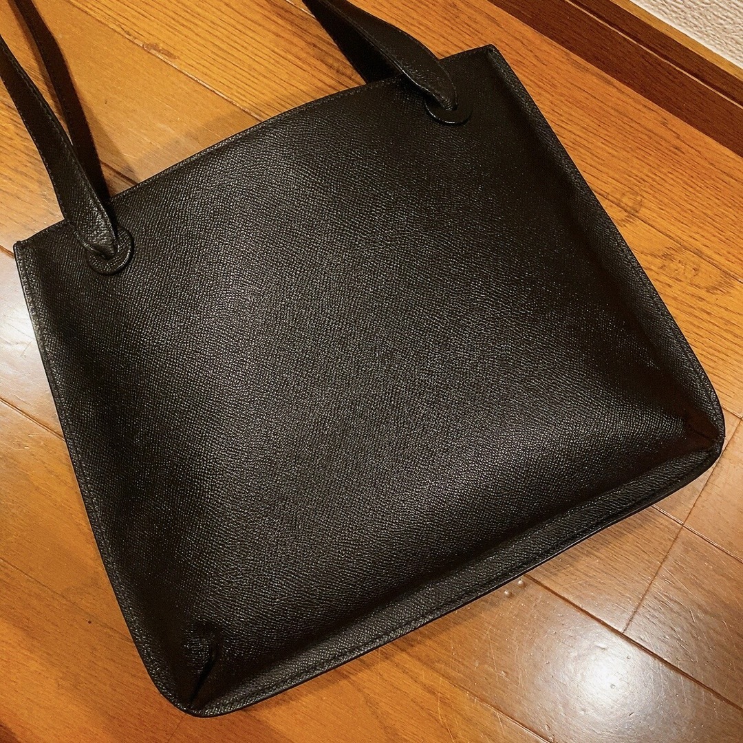 Chanel ショルダーバッグ (すごく使用しやすい!Gカード付き!) Chanel ショルダーバッグ (すごく使用しやすい!Gカード付き!)