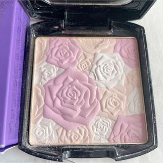 アナスイ(ANNA SUI)の【訳アリ！】ANNA SUIローズプレストパウダー300(フェイスパウダー)