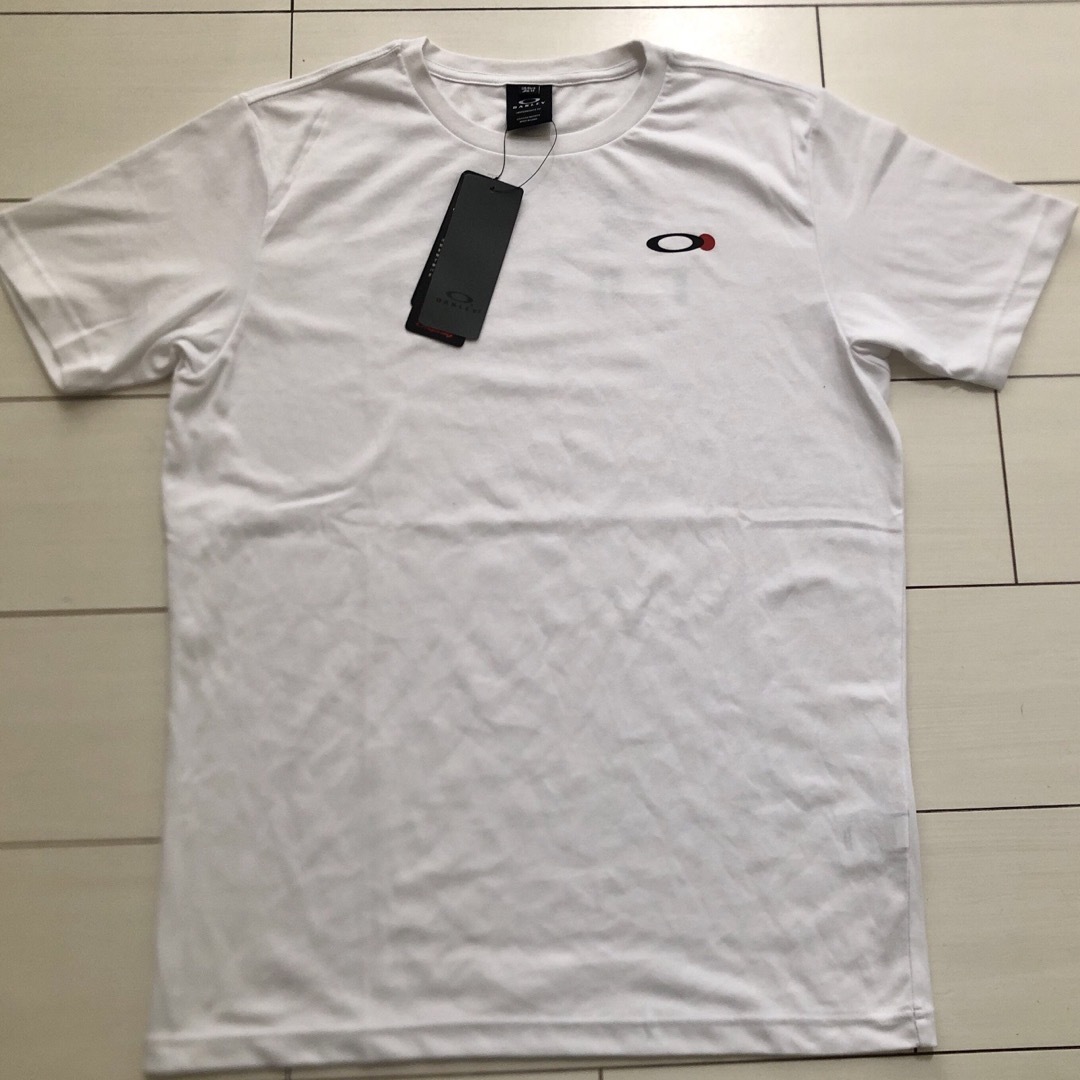 Oakley(オークリー)の☆￥3,850オークリーOAKLEY☆DRY速乾Tシャツ【XXL】★ メンズのトップス(Tシャツ/カットソー(半袖/袖なし))の商品写真