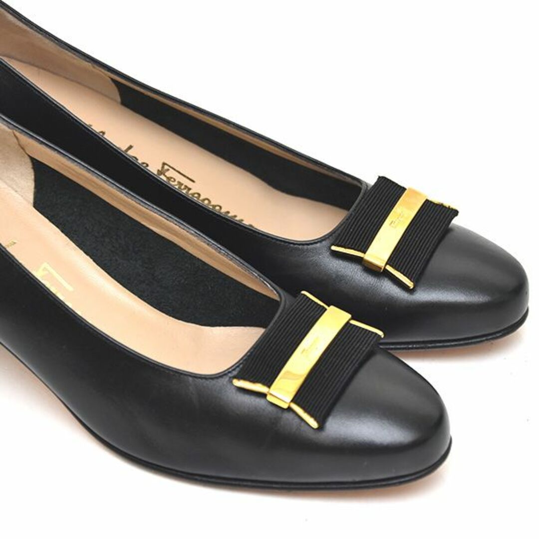 Salvatore Ferragamo - 美品♪フェラガモ ロゴバックル パンプス 6C(約