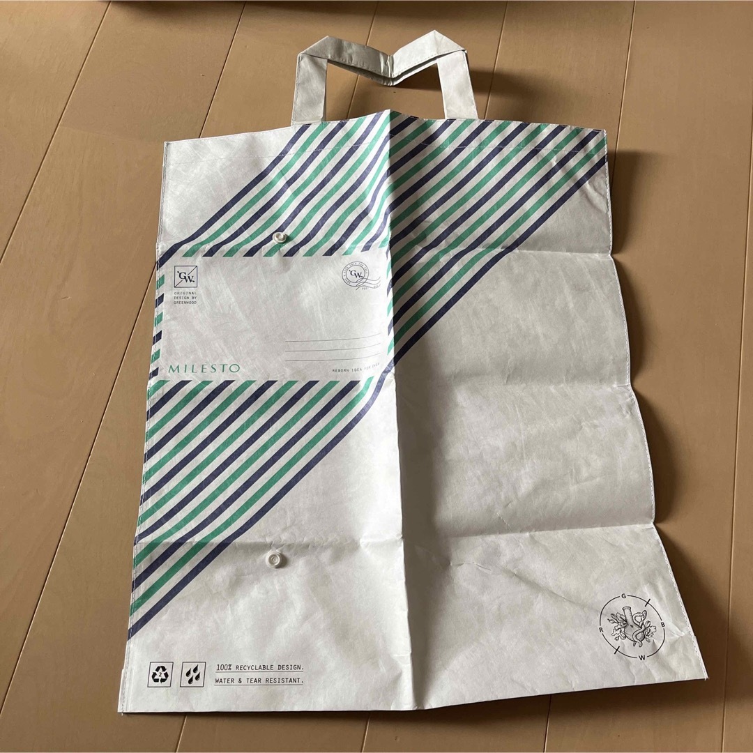 I.D.E.A international(イデアインターナショナル)の新品　イデアインターナショナル　ポストバッグ　折り畳み　トートバッグ　軽量　耐久 レディースのバッグ(エコバッグ)の商品写真