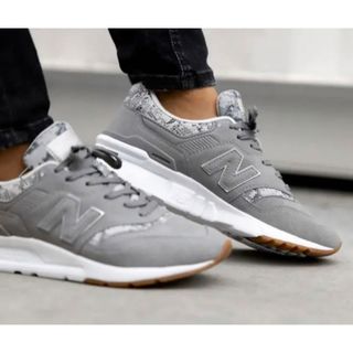 ニューバランス(New Balance)の海外限定 レア ❤️ ニューバランス アニマル スニーカー 24.5cm(スニーカー)