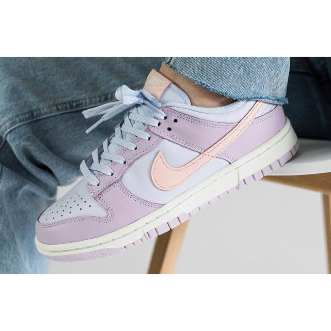 NIKE(ナイキ)のnike W dunk low "Easter" イースター メンズの靴/シューズ(スニーカー)の商品写真