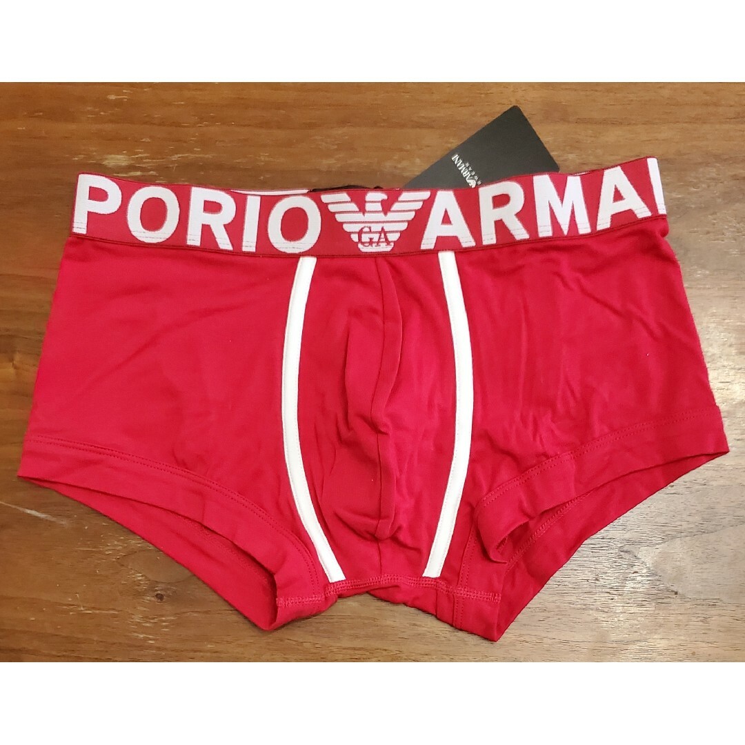 Emporio Armani(エンポリオアルマーニ)のエンポリオアルマーニ　新品　メンズ　ボクサーパンツ(ホワイト/レッドS) メンズのアンダーウェア(ボクサーパンツ)の商品写真